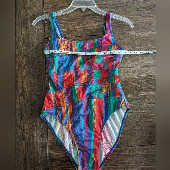NWT Vintage COOGI Women's Scoop Back Swimsuit And Matching Wrap Skirt - Picture 9 of 14